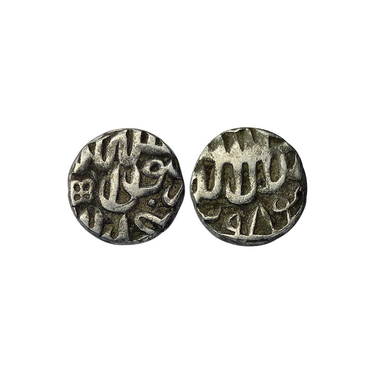 Mughals, Akbar, Silver, 7.00 g, Tanka, minted at Ujjain but without Mint name, Kalima type