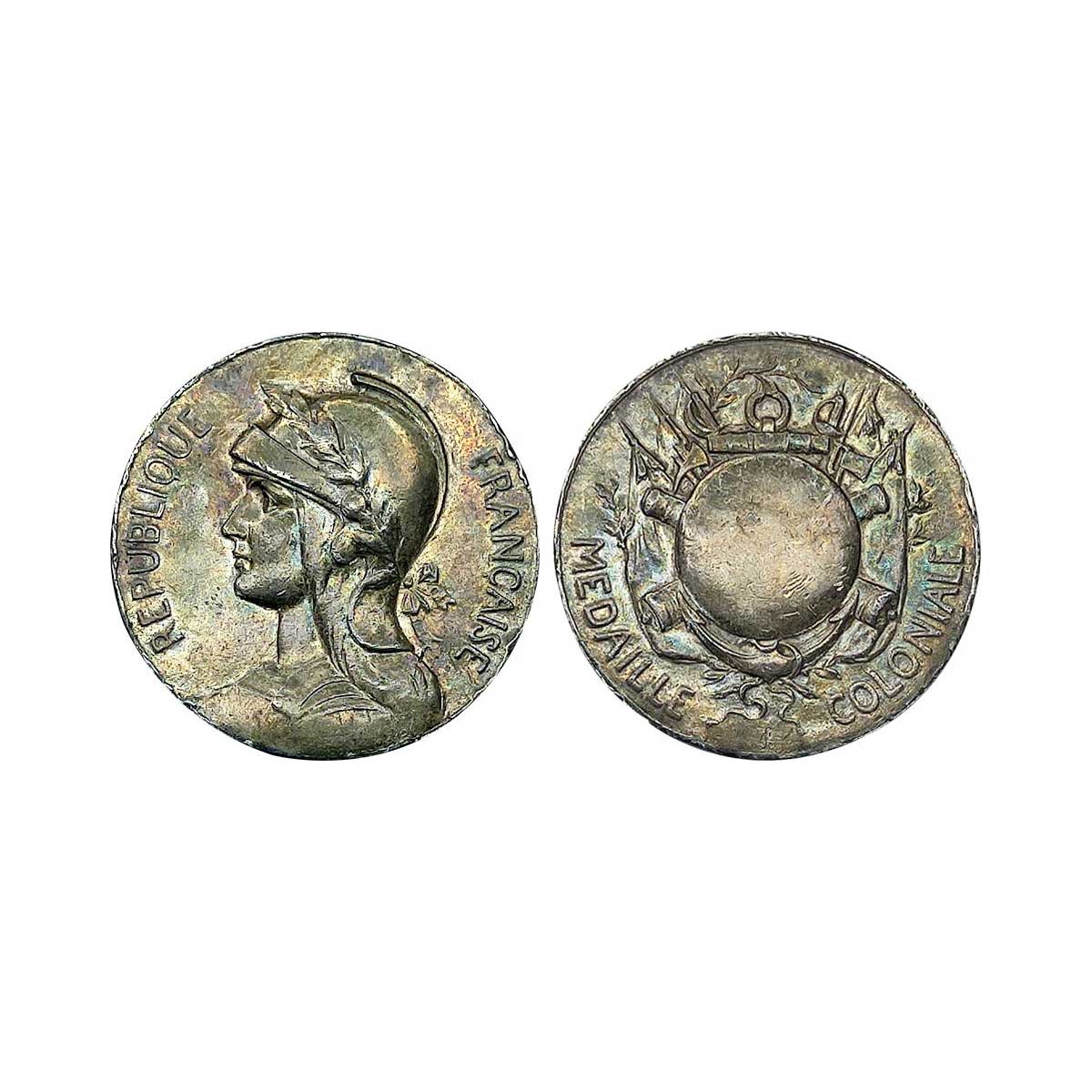 Indo-French, Colonial War Medal, Silver. Obv: Victory portrait and legend around. Rev: Wea