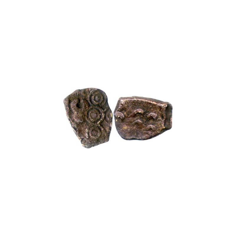 Satavahanas, Copper, 2.66 g, multi-Ujjayini symbol on obverse with a big taurine on obvers
