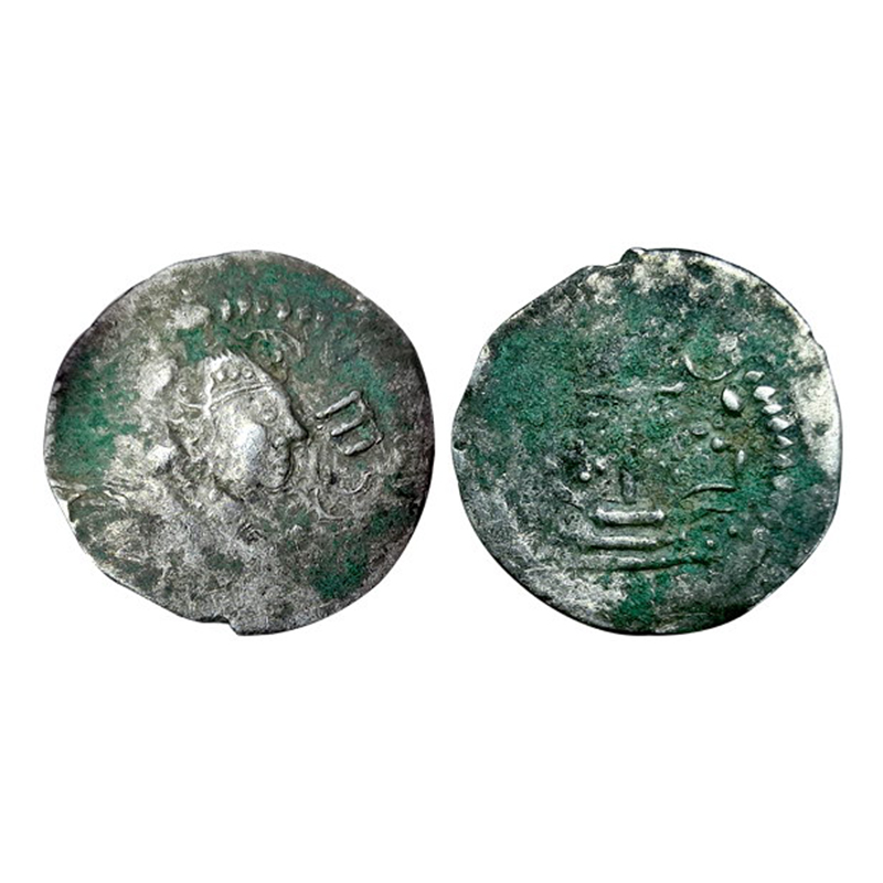 Chavdas of Gujarat (AD 760-850), Billon, 4.23 g, Gadhaiya type Paisa, stylized crowned hea