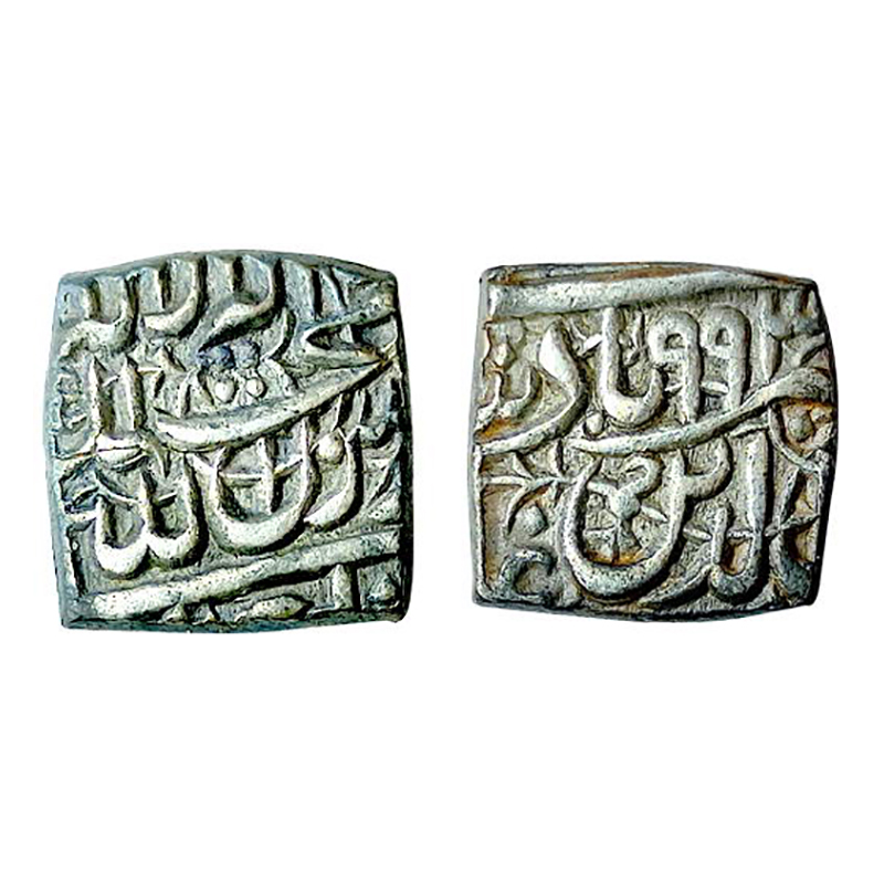Akbar, Ahmedabad Mint, Square ½ Rupee, Silver, 5.65 g, Kalima on obv, mint name at bottom 