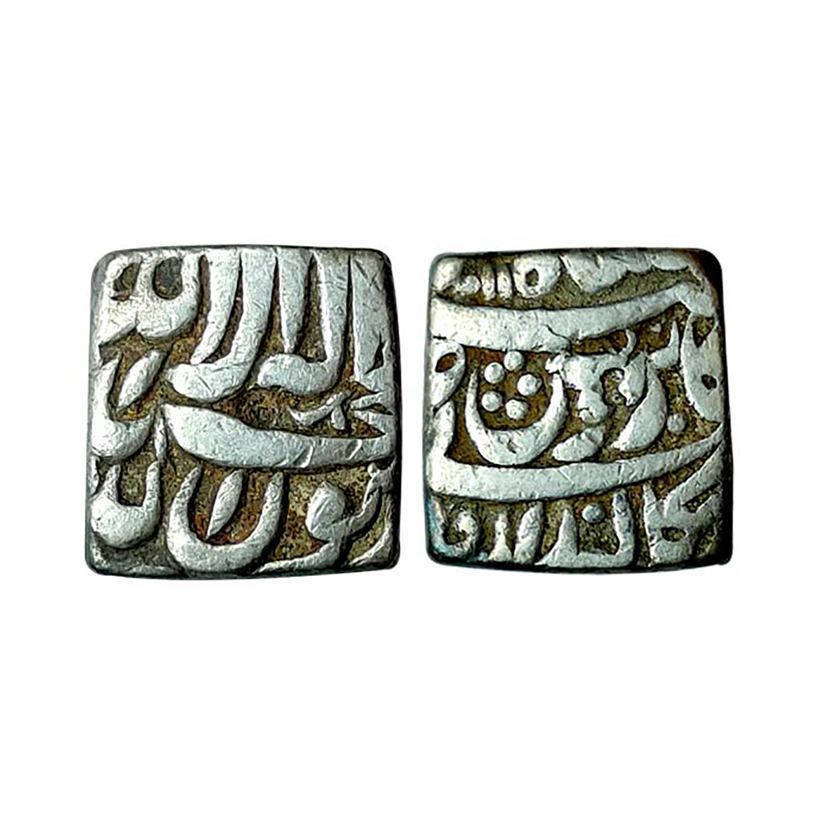 Akbar, Bengala Mint, Square Rupee, Silver, 11.17 g, Kalima on obv, mint name at bottom on 