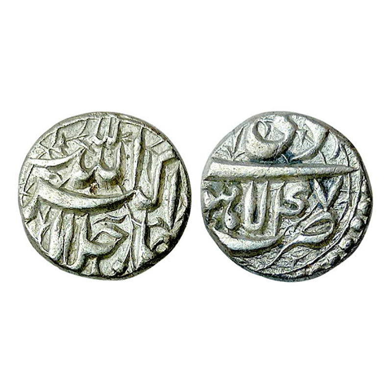 Akbar, ½ Rupee, Lahore Mint, Silver, 5.61 g, Allahu Akbar type on obv, mint name Lahore in