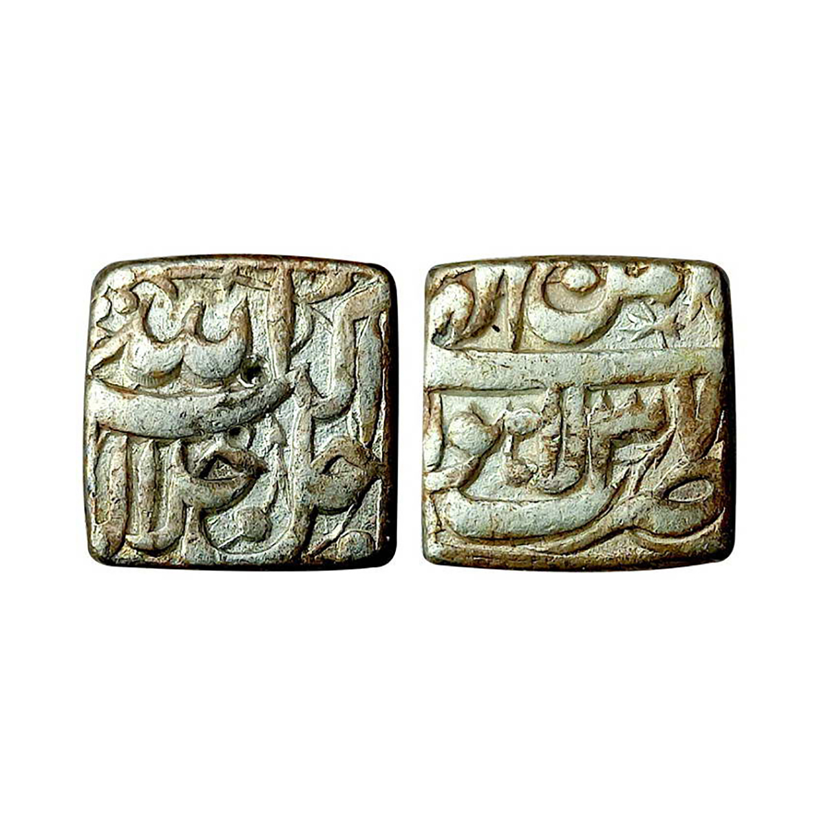Akbar, Square ½ Rupee, Lahore Mint, Silver, 5.59 g, Allahu Akbar Jal Jalalhu type on obv, 
