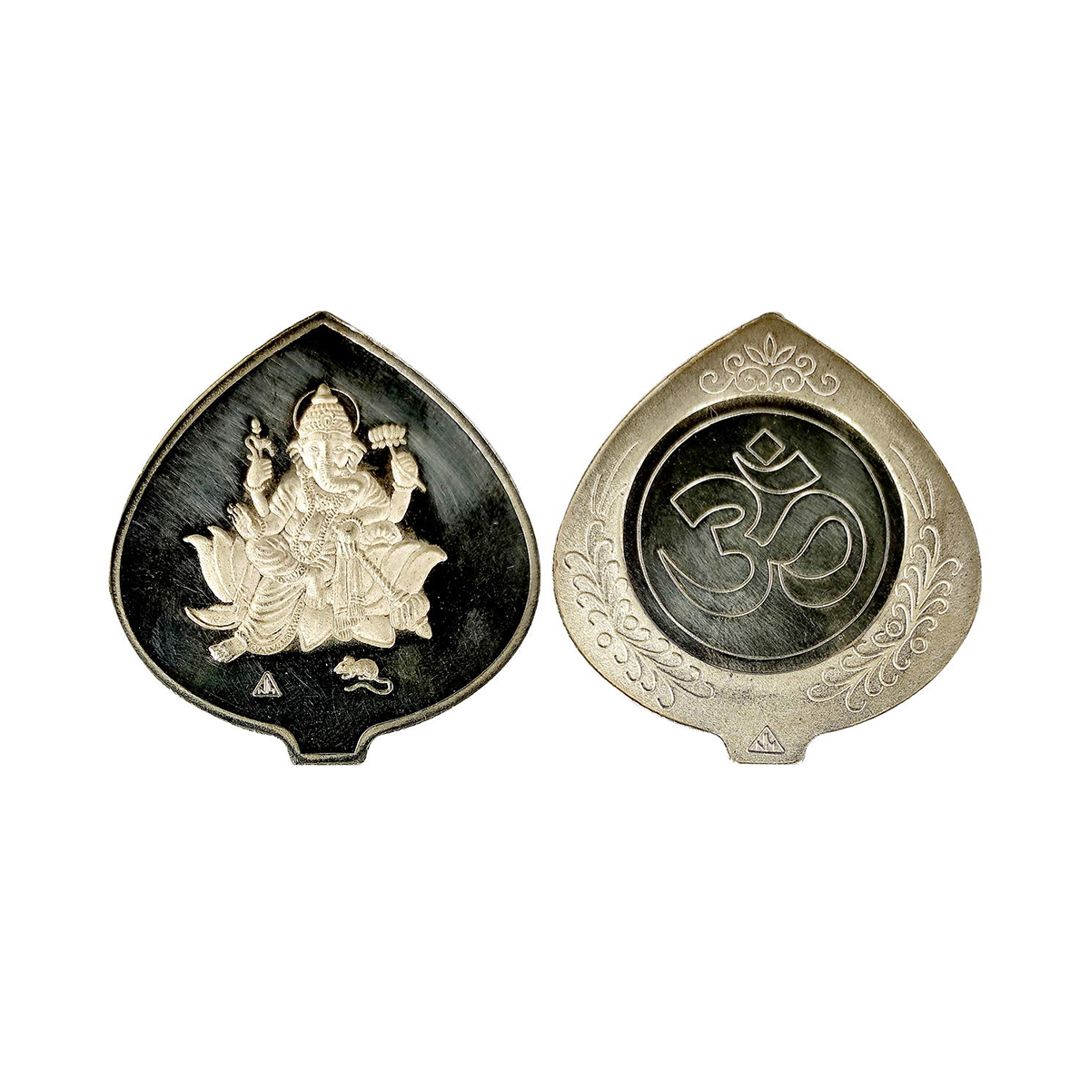 NARANDAS MANORDAS (NM), BOMBAY, 40g. Silver. Obv. Ganesha seated on a lotus and logo below