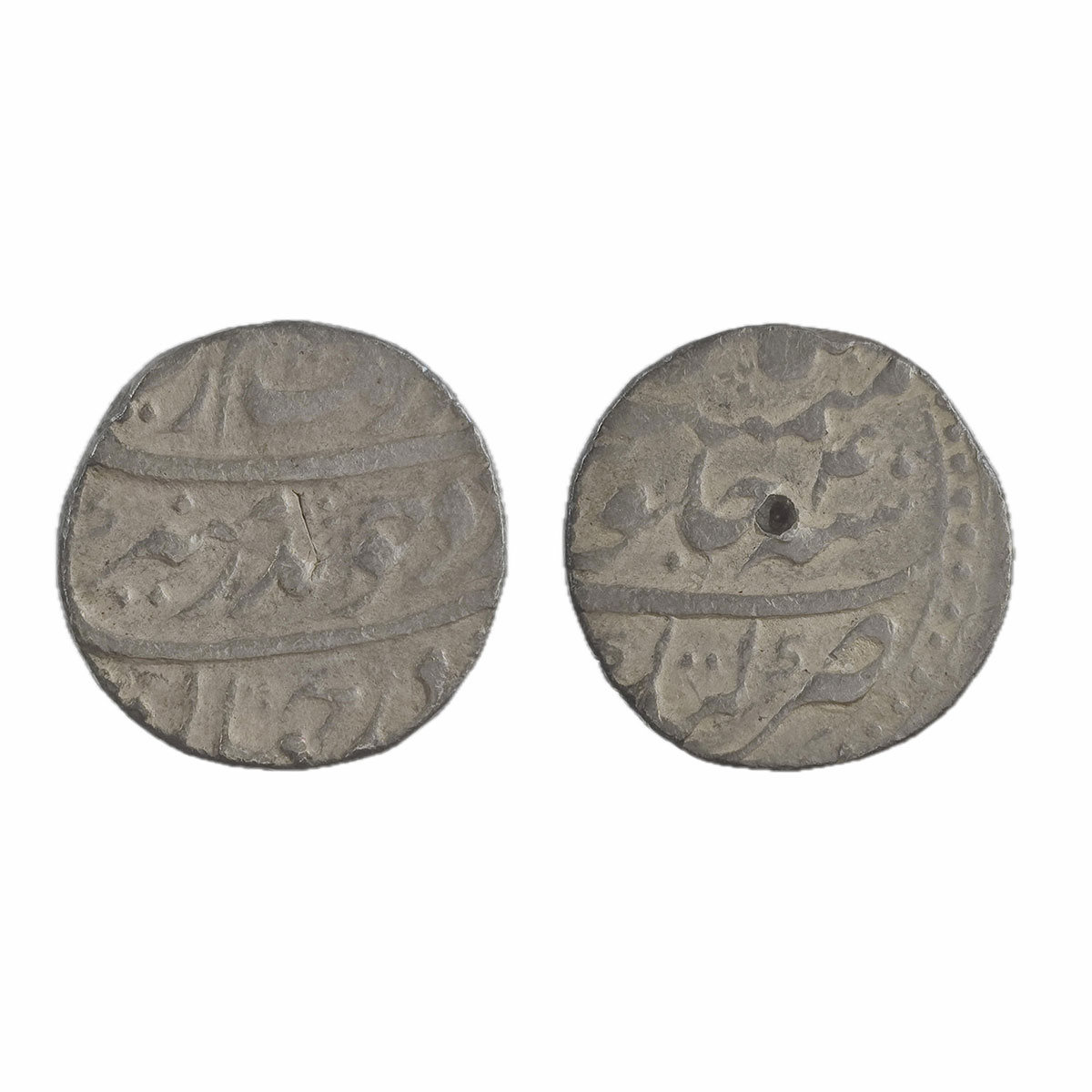 Aurangzeb, Rupee, Katak Mint, Silver, Badr Munir type. Mint name in the bottom line on rev