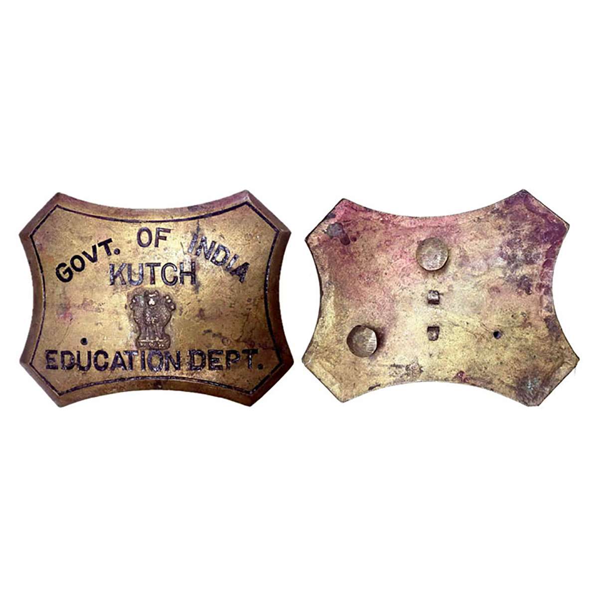 Kutch State, Badge. Copper, 133 g. Obv. Ashok Stambh and legend "GOVT. OF INIDA, / KUTCH /