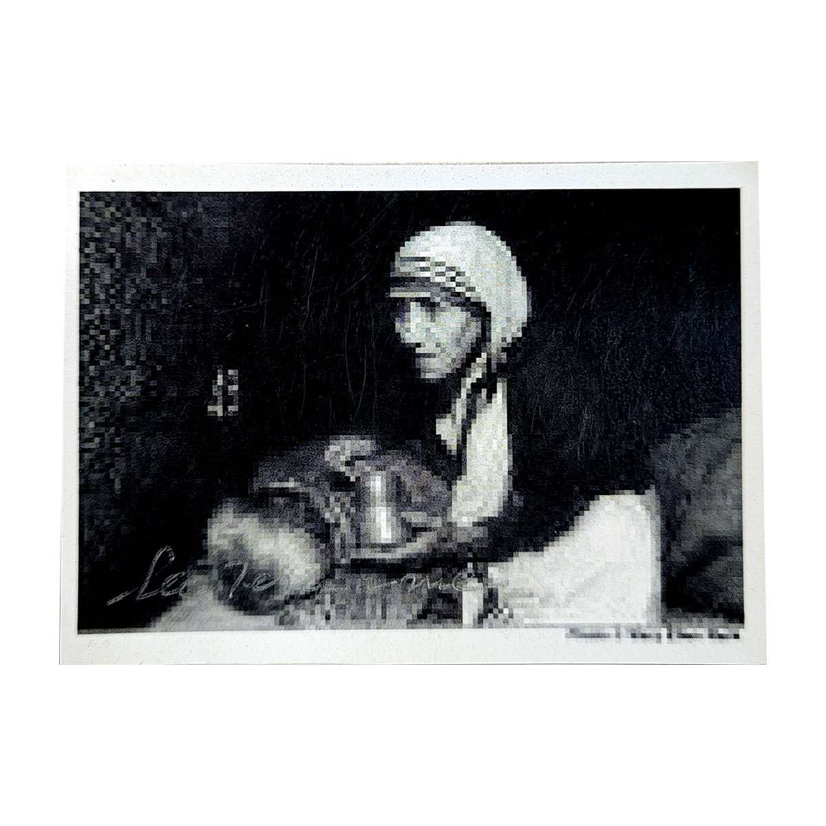 Photograph-Autograph of Mother Teresa, Paper, 70 x 50 mm, with the photograph depicting th