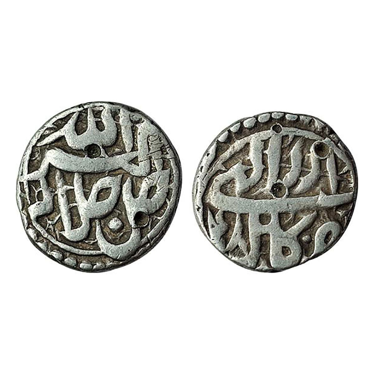 Akbar, ½ Rupee, Silver, Kabul Mint, Allahu Akbar type, Ilahi 48, Azar month. Very Fine, Ra